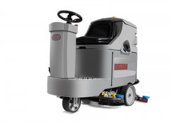 駕駛式洗地機如何使用？