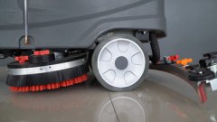 洗地機(jī)吸水扒無法下降？怎么調(diào)整